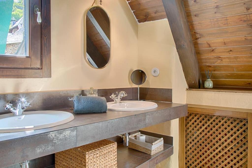 Apartmán Saplan Real Estate Casa Izadi Bossost Exteriér fotografie