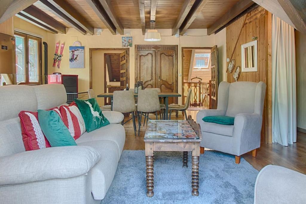 Apartmán Saplan Real Estate Casa Izadi Bossost Exteriér fotografie