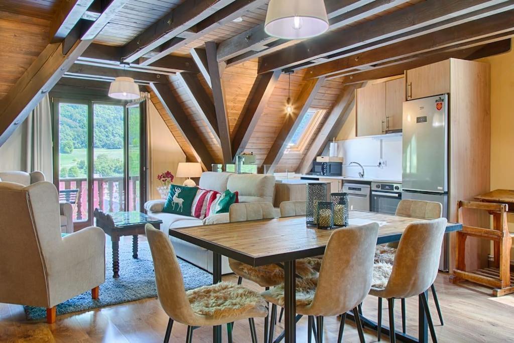 Apartmán Saplan Real Estate Casa Izadi Bossost Exteriér fotografie