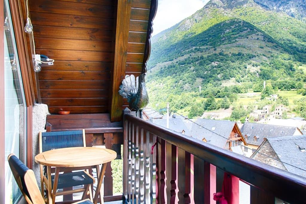Apartmán Saplan Real Estate Casa Izadi Bossost Exteriér fotografie